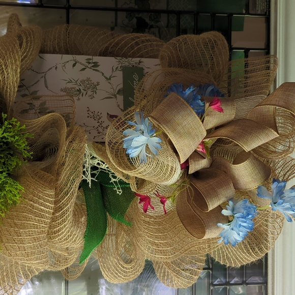 A great beauty gnome/welcome swag wreath - Picture 6 of 17